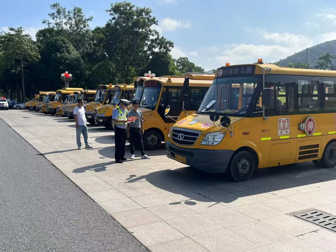 強化校車安全管理 筑牢出行安全防線 圖片