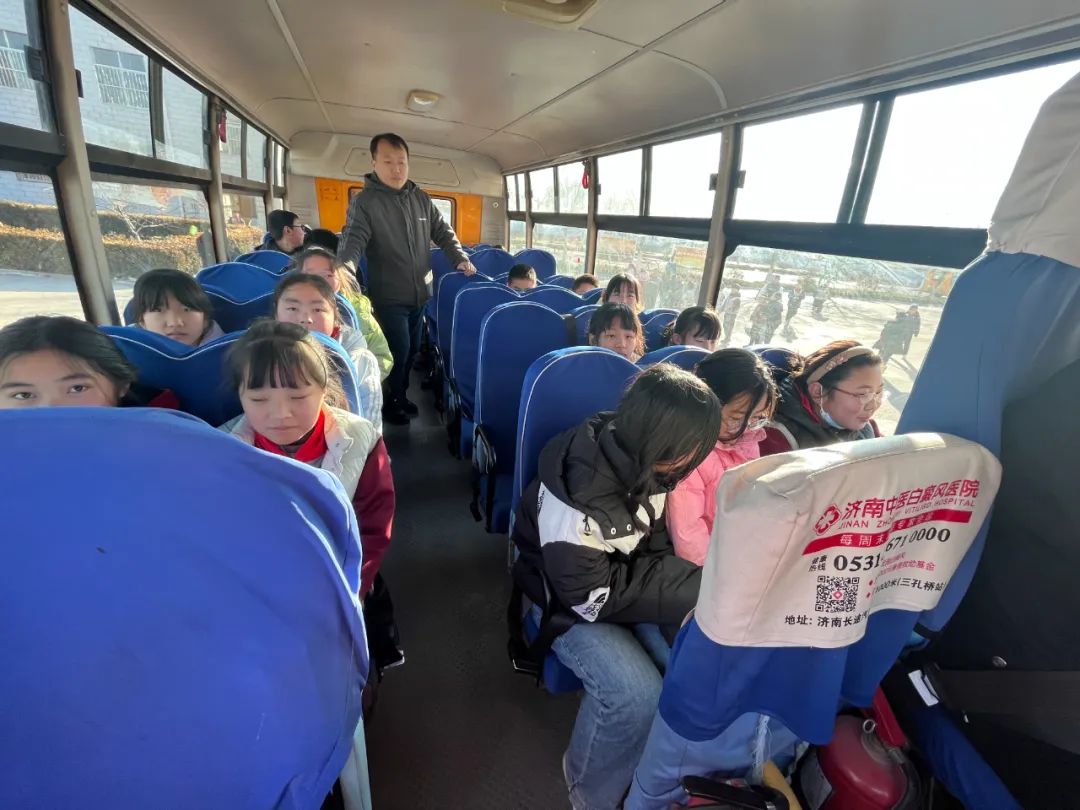 校車演練不松懈 逃生自救記心間 圖片