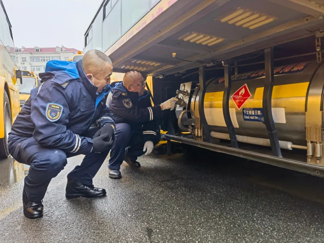 安全為先 常態(tài)“升級” | 青島城運控股集團交運溫馨校車進入“寒假模式” 圖片