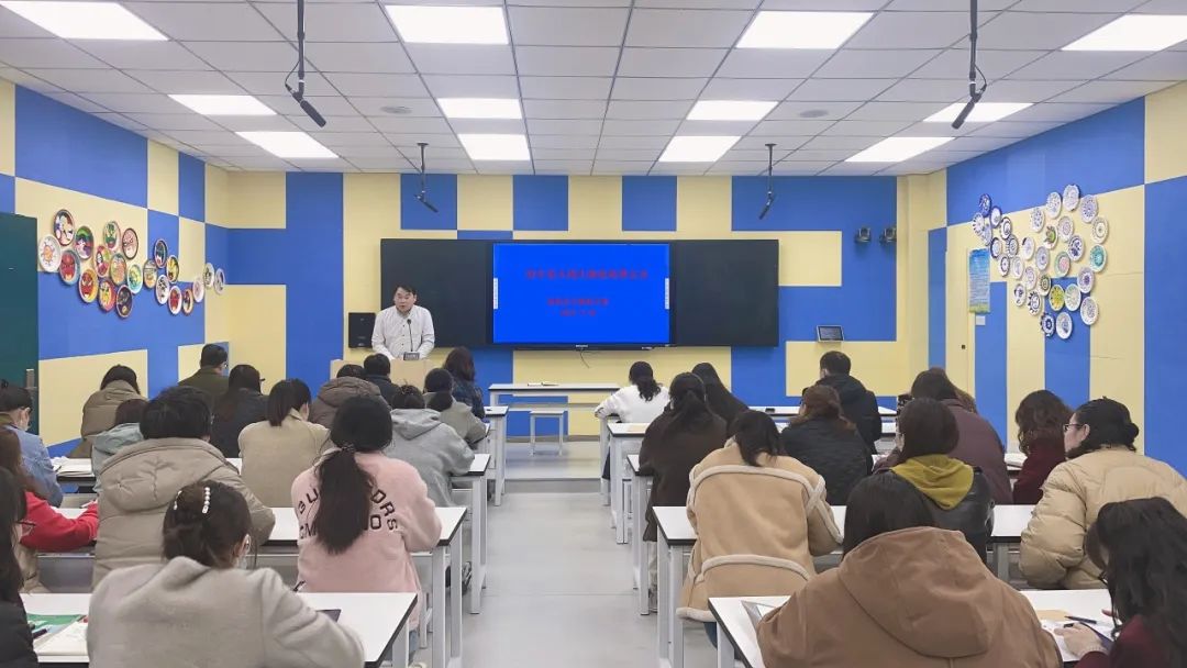 演練不松懈 安全伴童行——青陽實(shí)小旌陽分部校車著火逃生演練活動(dòng) 演練不松懈 安全伴童行——青陽實(shí)小旌陽分部校車著火逃生演練活動(dòng)