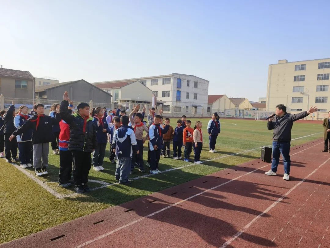 演練不松懈 安全伴童行——青陽實(shí)小旌陽分部校車著火逃生演練活動(dòng) 演練不松懈 安全伴童行——青陽實(shí)小旌陽分部校車著火逃生演練活動(dòng)