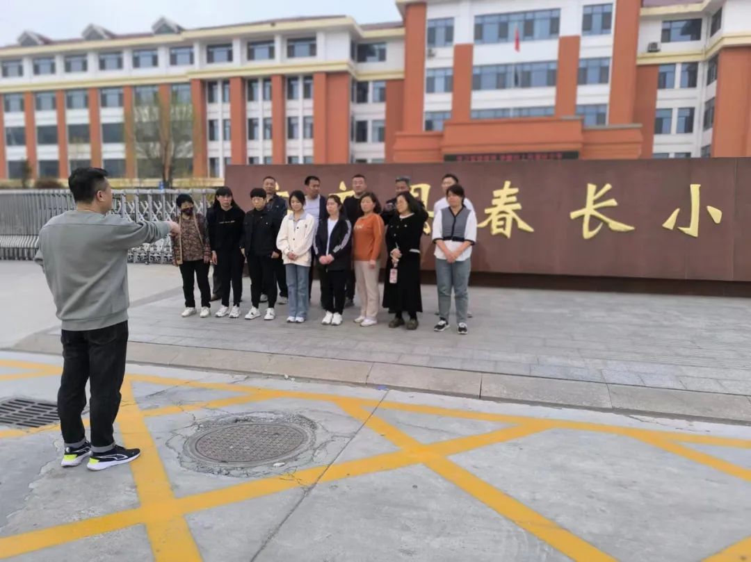 校園安全|高唐縣春長小學(xué)開展校車應(yīng)急逃生安全演練 圖片