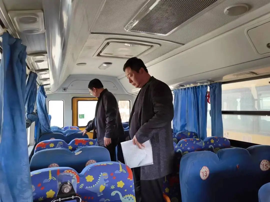 筑牢校園交通安全防線--------校車安全大檢查/ 圖片