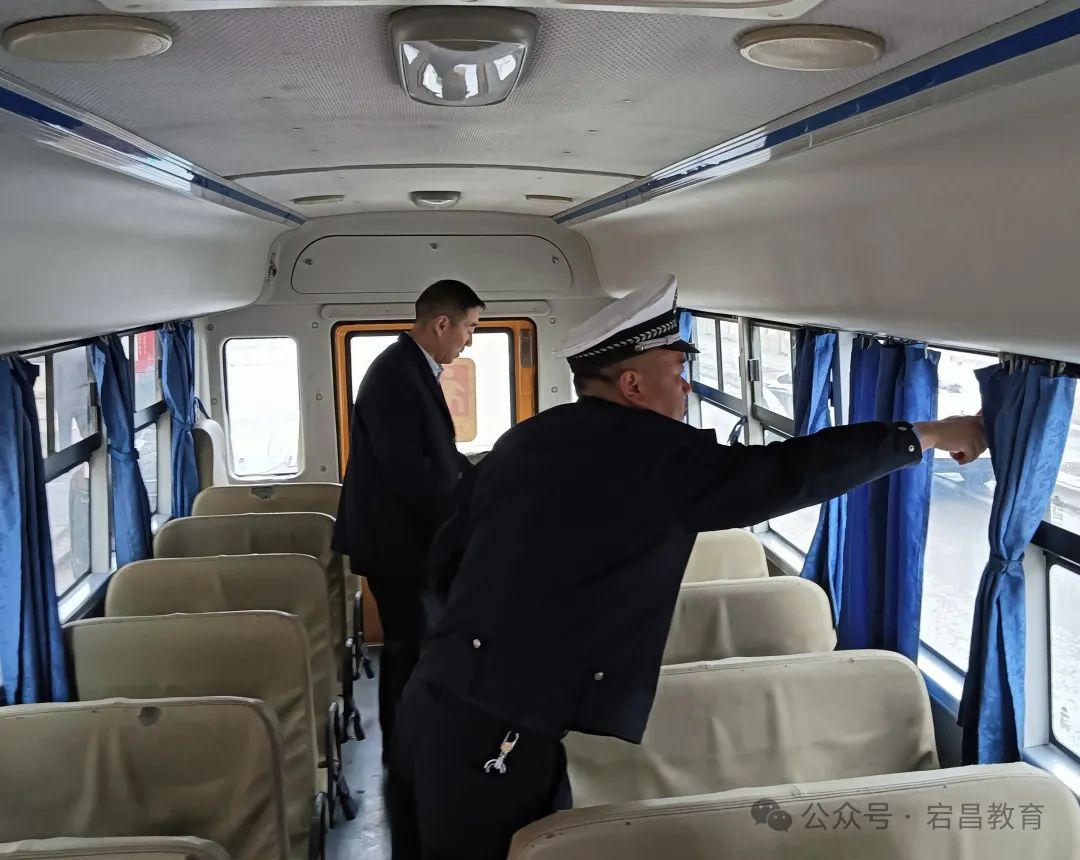 宕昌:強化校車安全大檢查 擰緊校車出行“安全閥” 圖片