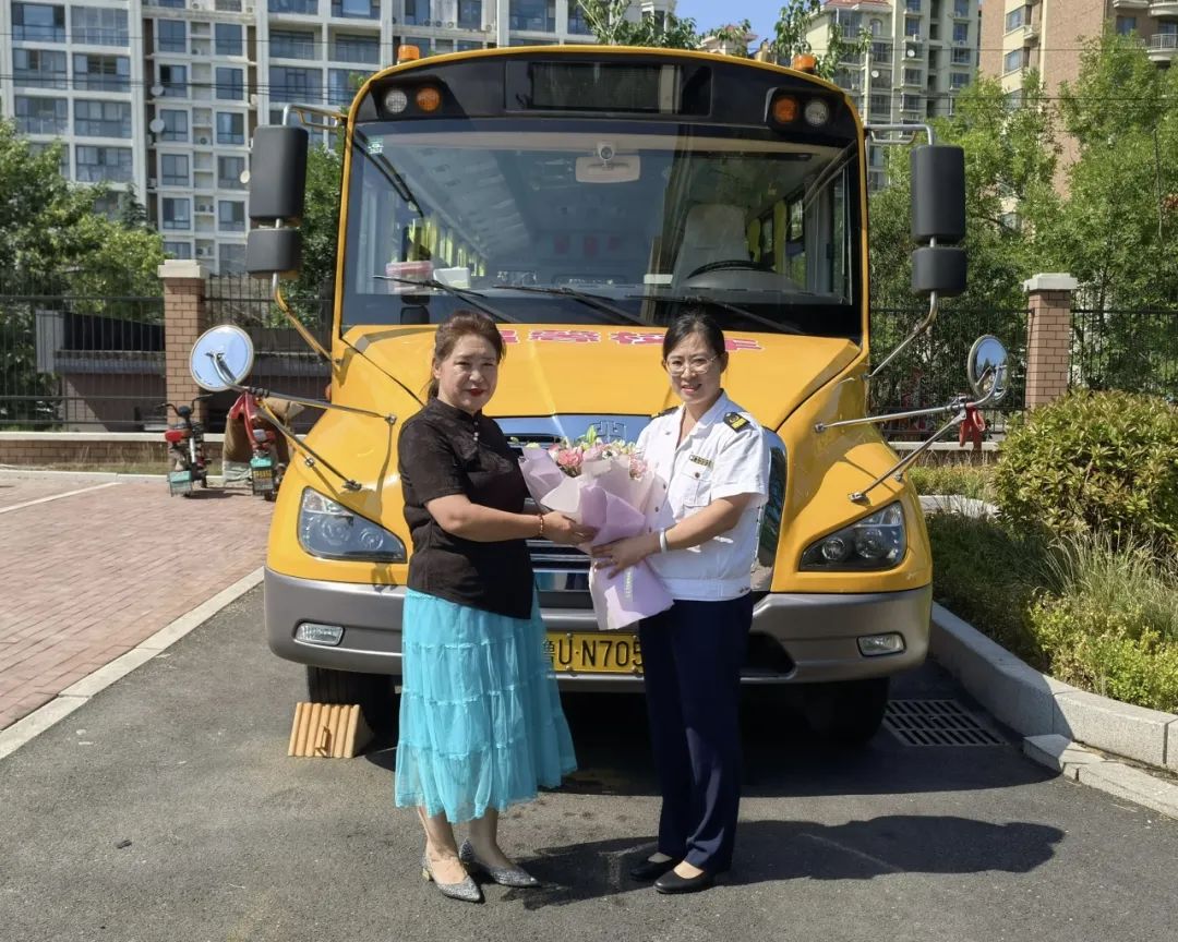 專業(yè)敬業(yè) 不負(fù)所托|錦旗背后的優(yōu)質(zhì)服務(wù) 圖片