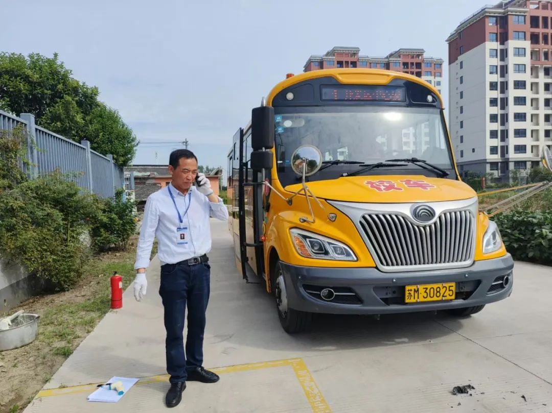 以練筑防 安全啟航 | 興化市陽(yáng)山幼兒園校車安全應(yīng)急疏散演練 以練筑防 安全啟航 | 興化市陽(yáng)山幼兒園校車安全應(yīng)急疏散演練