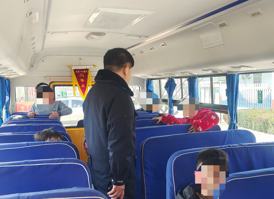 校車安全大檢查 守護(hù)平安上學(xué)路