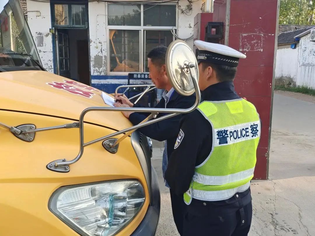 擰緊校園安全閥 護(hù)好學(xué)生平安路