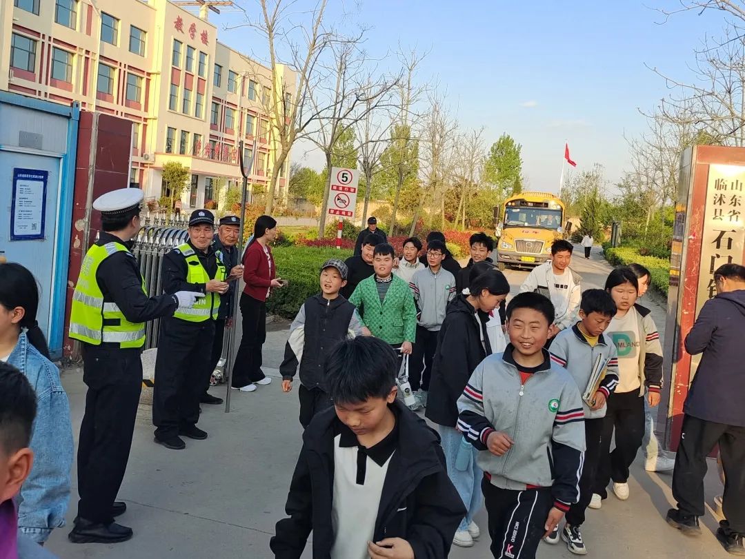 擰緊校園安全閥 護(hù)好學(xué)生平安路
