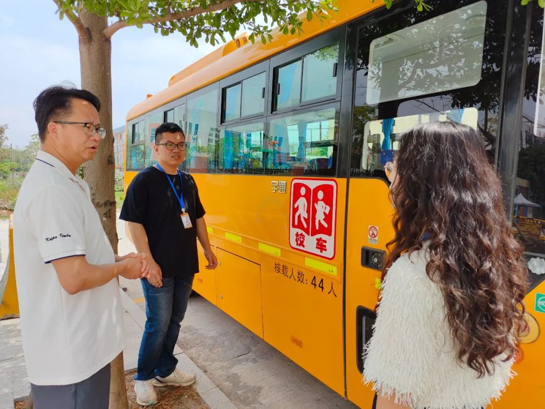 鼎湖:擰緊校車(chē)“安全閥” 守好學(xué)生“平安路” 圖片