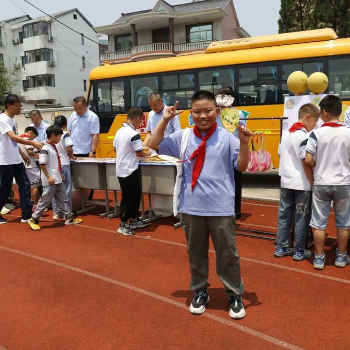 喜迎六一 安康端午|長運安馨校車與大同中心小學攜手舉辦“安馨號列車·棕香漫六一”主題活動 圖片
