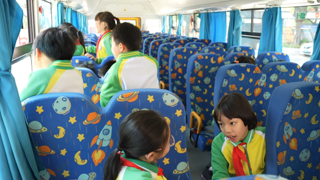 校車安全 “駛”終如一 校車安全 “駛”終如一