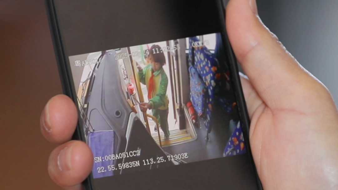 校車安全 “駛”終如一 校車安全 “駛”終如一