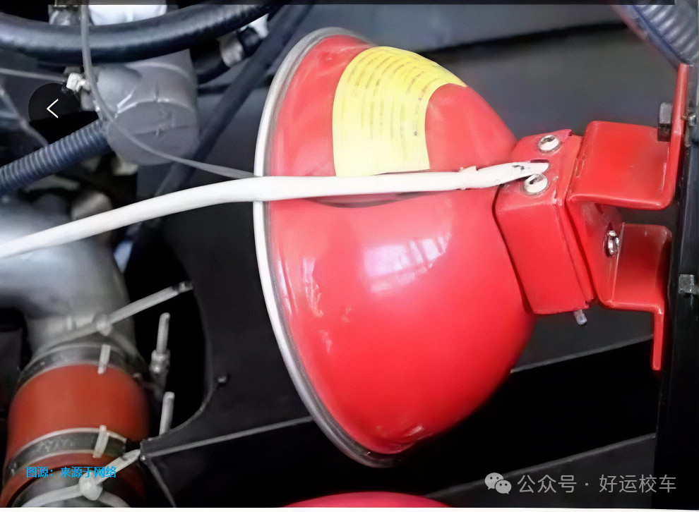 揭秘校車安全的堅(jiān)實(shí)根基/ 揭秘校車安全的堅(jiān)實(shí)根基