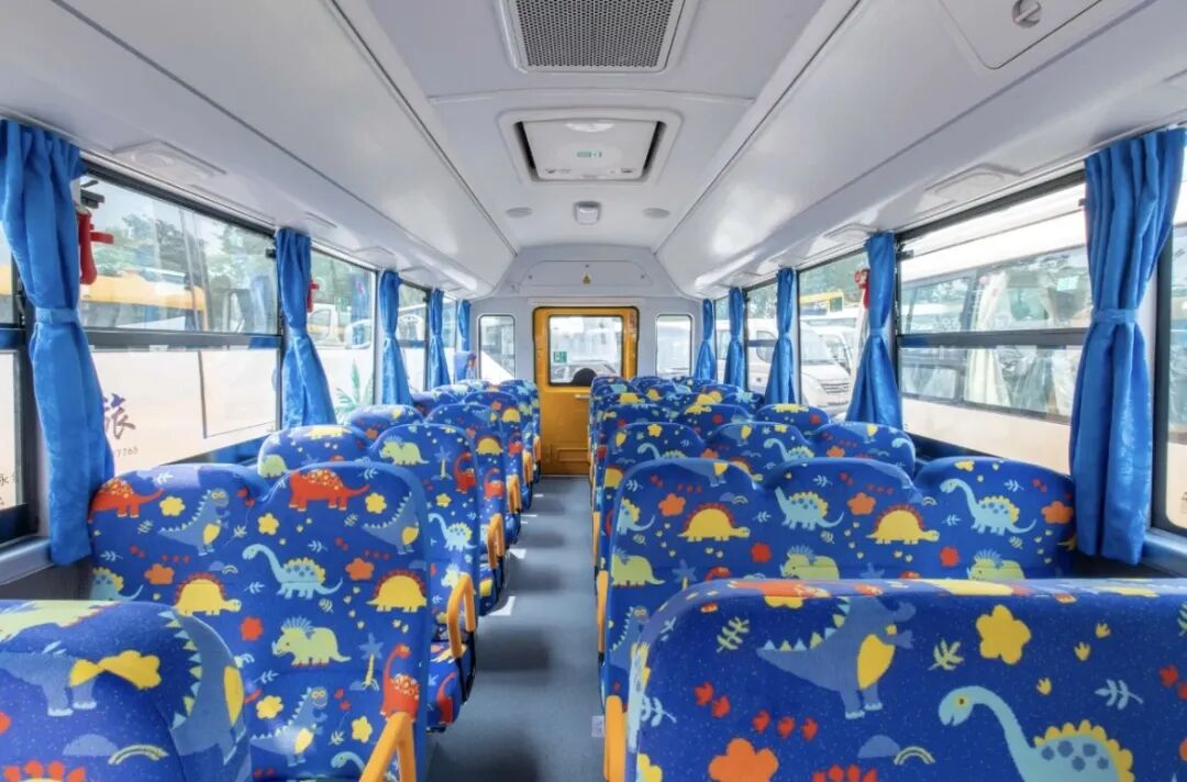 玉泉區(qū)第三幼兒園昭君分園有校車?yán)玻。? border=