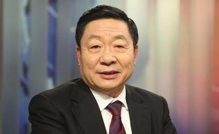 李進巔建議統(tǒng)一對校車司機進行培訓/ 李進巔建議統(tǒng)一對校車司機進行培訓