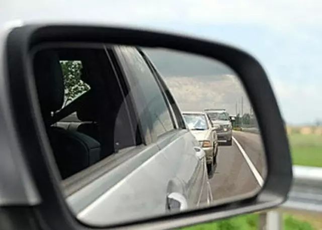 哪些行車技巧車主易忽略 手剎不用會失靈 哪些行車技巧車主易忽略 手剎不用會失靈