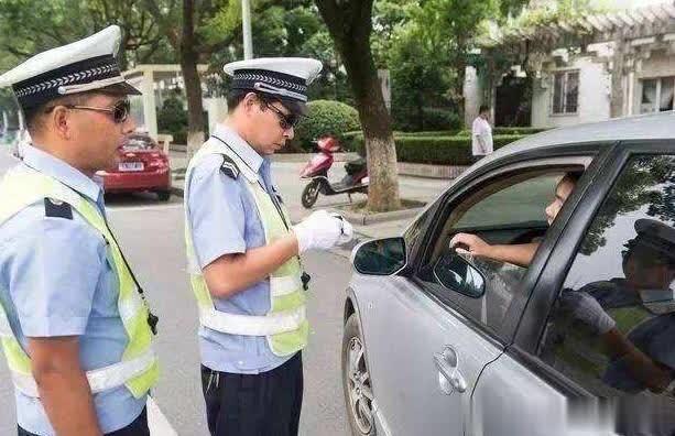 2019年駕駛證扣分細(xì)則 安全行車守住你的12分