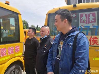 常德交警直屬二大隊:嚴(yán)守校車安全關(guān) 筑牢復(fù)學(xué)“防護(hù)網(wǎng)” 常德交警直屬二大隊:嚴(yán)守校車安全關(guān) 筑牢復(fù)學(xué)“防護(hù)網(wǎng)”