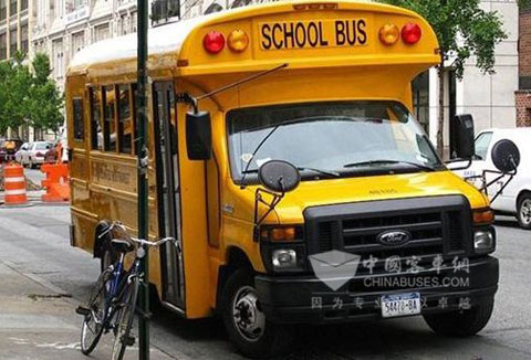 企業(yè)爭(zhēng)議校車(chē)標(biāo)準(zhǔn) 并非要將標(biāo)準(zhǔn)降格 A型校車(chē)