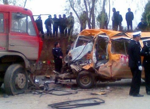 研究顯示：全國(guó)符合標(biāo)準(zhǔn)校車幾乎為零