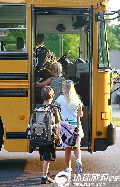 中美實(shí)力對(duì)比之校車(chē)版(圖) 中美實(shí)力對(duì)比之校車(chē)版(圖)