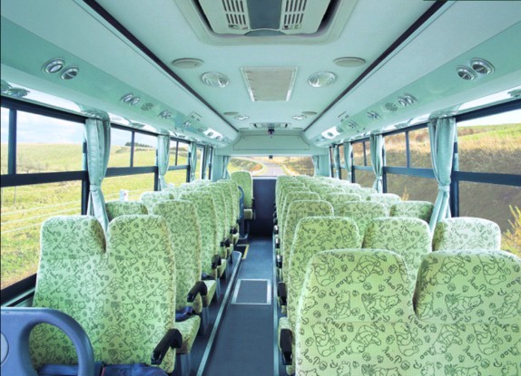 中美實(shí)力對(duì)比之校車(chē)版(圖) 中美實(shí)力對(duì)比之校車(chē)版(圖)