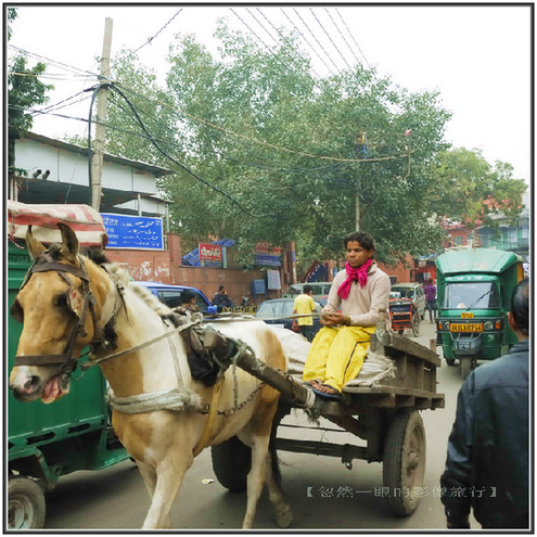 印度交通像廟會(huì) 校車很拉風(fēng)(圖) 印度交通像廟會(huì) 校車很拉風(fēng)(圖)