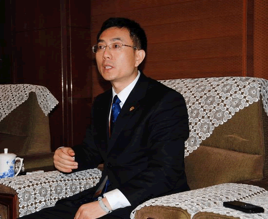 宇通:市場將托高標(biāo)準(zhǔn) 今年校車目標(biāo)5000 宇通:市場將托高標(biāo)準(zhǔn) 今年校車目標(biāo)5000