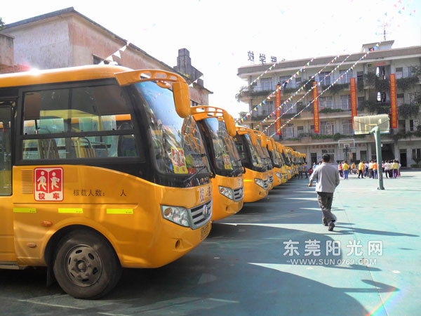 石龍：將對校車進(jìn)行排查、建立新檔案