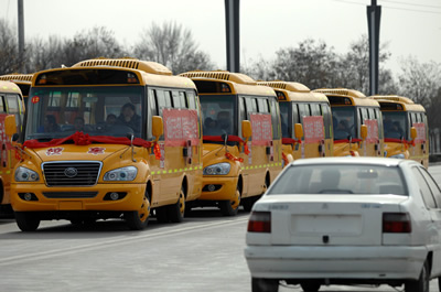 陜西銅川實(shí)現(xiàn)安全校車全覆蓋(圖)