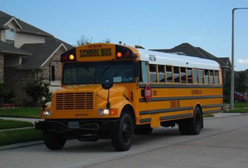 美國(guó)校車如何將校車安全做到極致/ 美國(guó)校車如何將校車安全做到極致