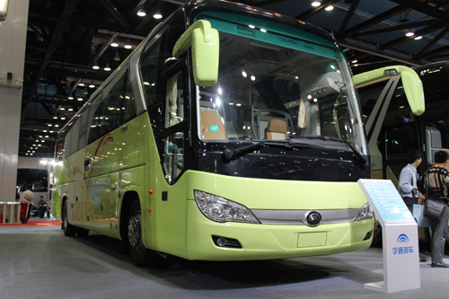 新產(chǎn)品新技術綻放道路運輸展 宇通引領中國客車未來
