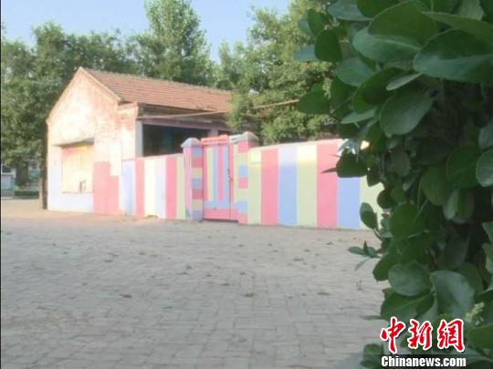 濮陽校車超載失火  系司機冒險進入麥稈堆所致(圖)