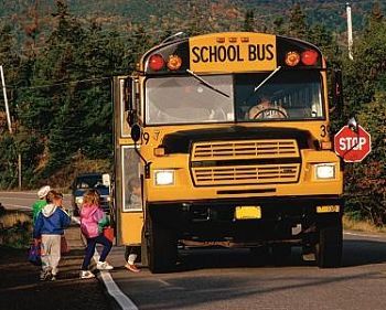 美、英校車中借鑒與啟示