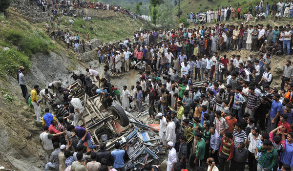 印度為何一再發(fā)生校車慘??？