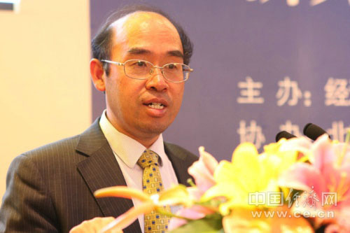 徐長明:我國汽車增長還有10年平穩(wěn)快速發(fā)展期/ 徐長明:我國汽車增長還有10年平穩(wěn)快速發(fā)展期