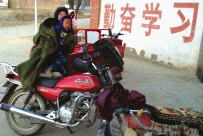 安全校車何時能開進(jìn)農(nóng)村學(xué)校