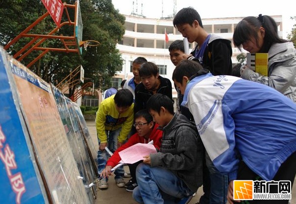 屏邊縣公安局交警大隊“校車事故”教訓(xùn)強化接送學(xué)生車輛事故預(yù)防工作