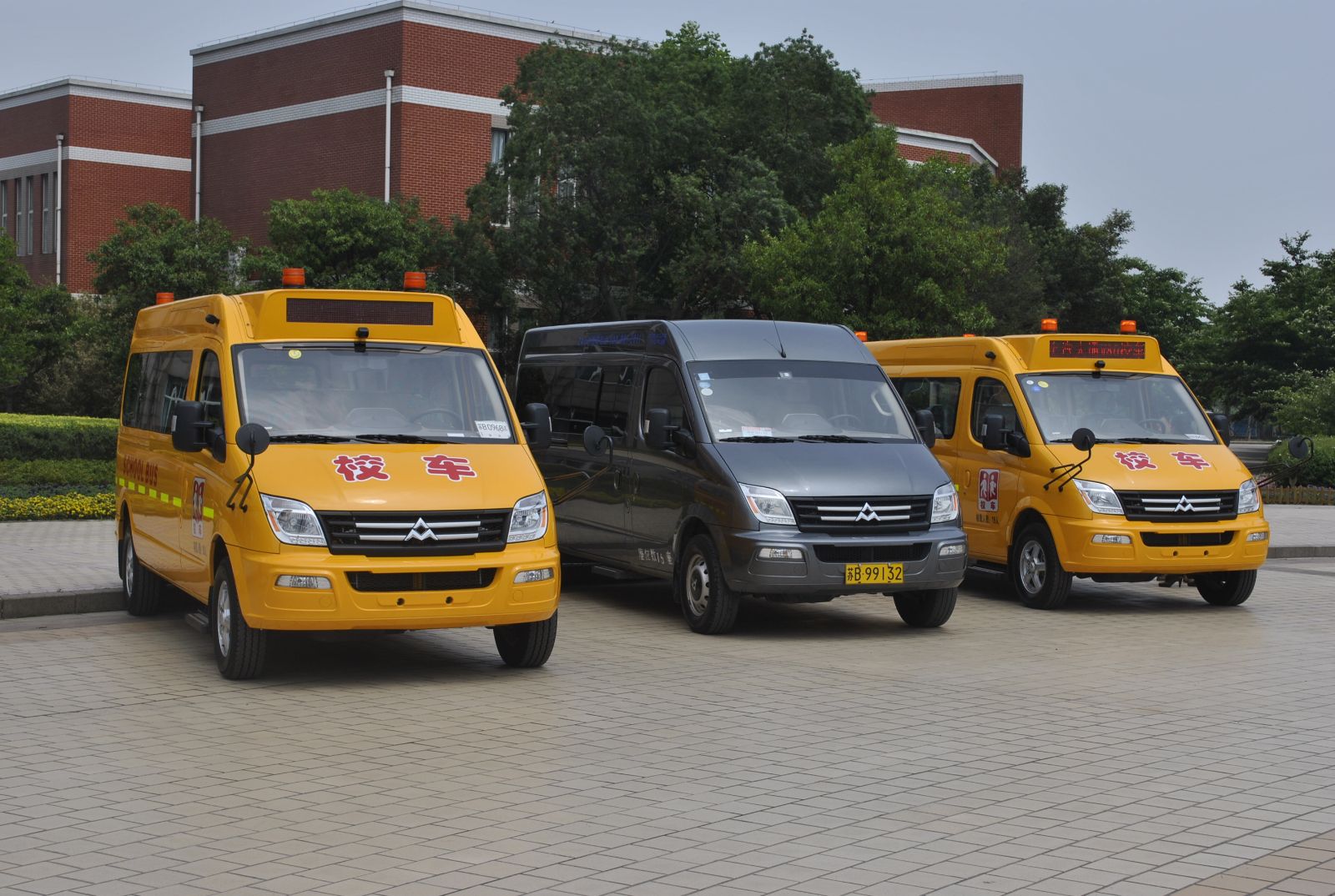 以校車安全運(yùn)營破解學(xué)校管理之難