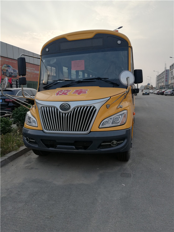 買一輛幼兒園校車需要多少錢一輛？