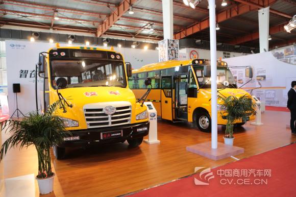 一汽校車:智在安全 踐責(zé)在心