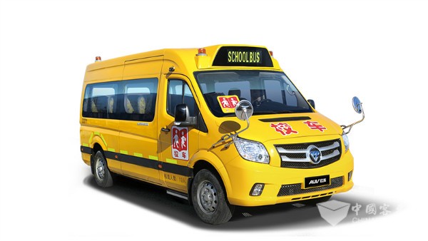 用責(zé)任與愛心占領(lǐng)教育高地 歐輝品質(zhì)校車進(jìn)“冰城”