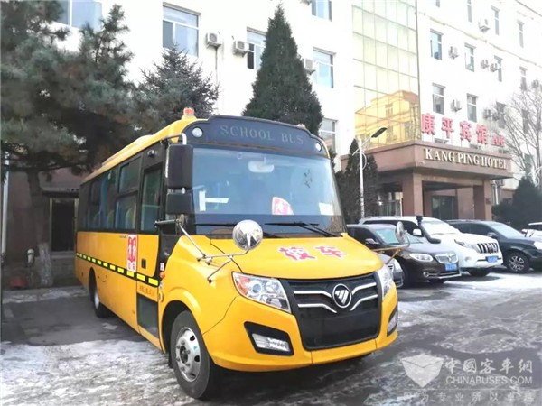 情系東北雪戰(zhàn)地 福田歐輝校車沈陽巡展圓滿收官 情系東北雪戰(zhàn)地 福田歐輝校車沈陽巡展圓滿收官