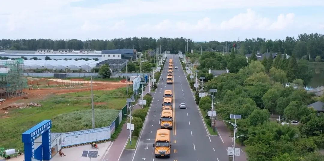 在蕪湖，宇通校車守護孩子們10年上學(xué)路