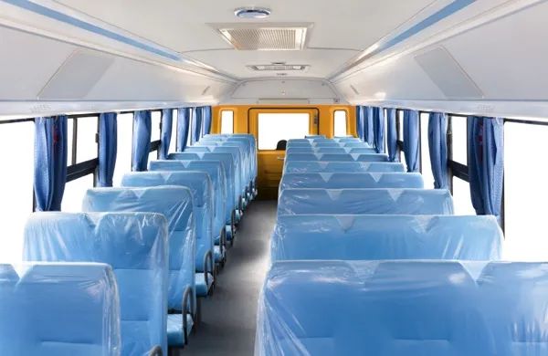 快看，你要的安全感來了！今天，帶你看看歐輝健康校車