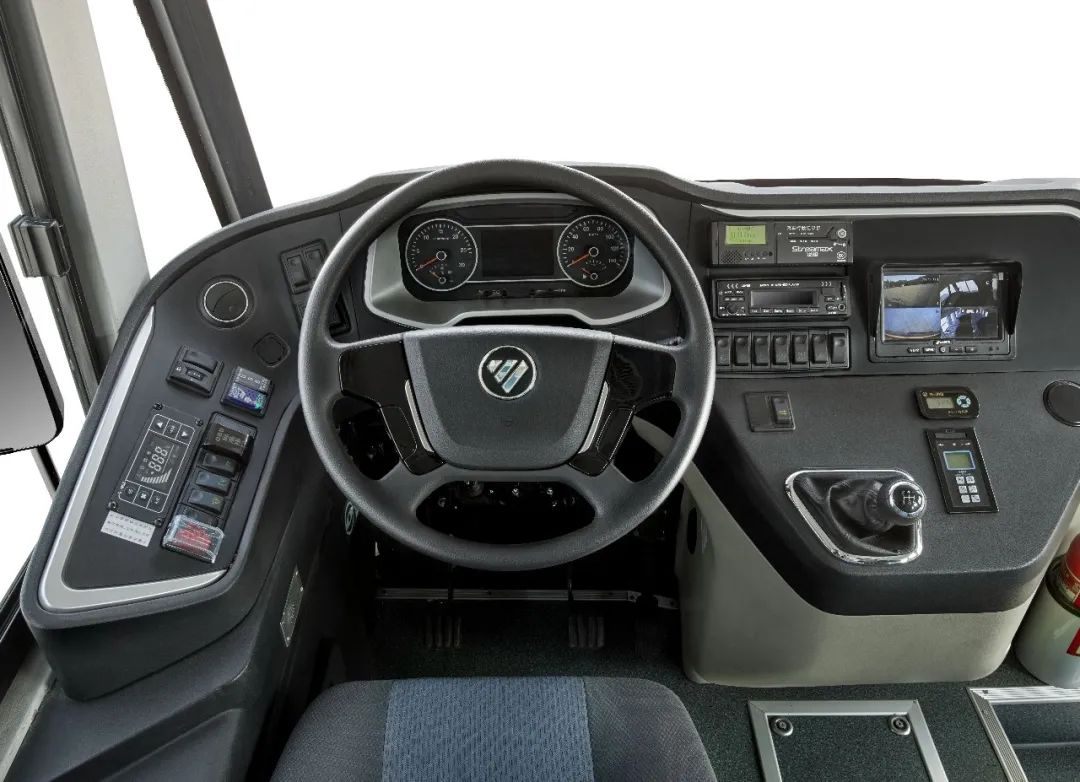 快看，你要的安全感來了！今天，帶你看看歐輝健康校車