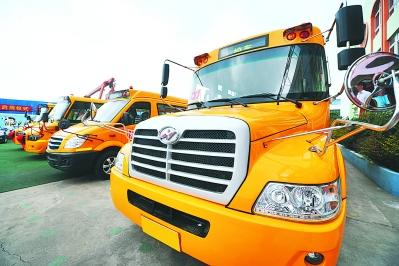 合肥校車逐步更換為“新國標(biāo)”校車 合肥校車逐步更換為“新國標(biāo)”校車
