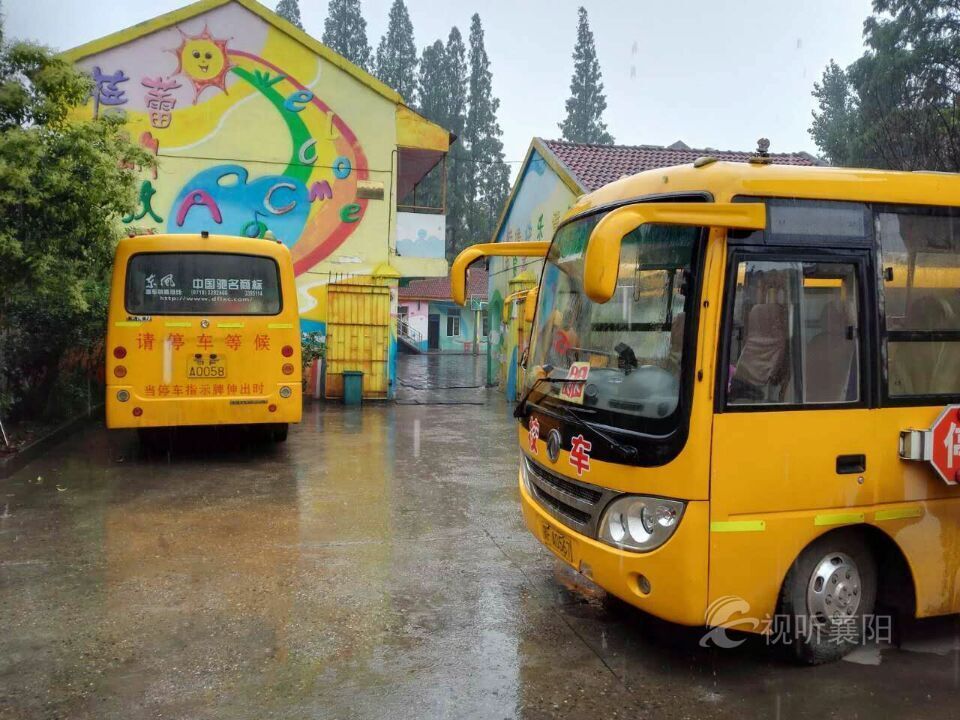 校車司機過期不換證，整改教育少不了