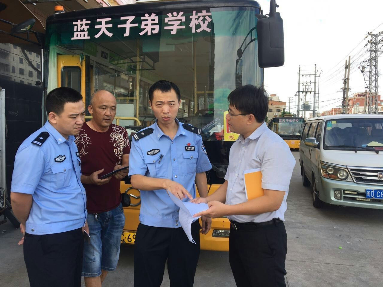 福建晉江開展校車安全管理專項(xiàng)督查